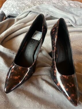 Katy Perry Laterra High Heel Brown/Black Tortoise Shell Look Size 6.5 Pumps, new